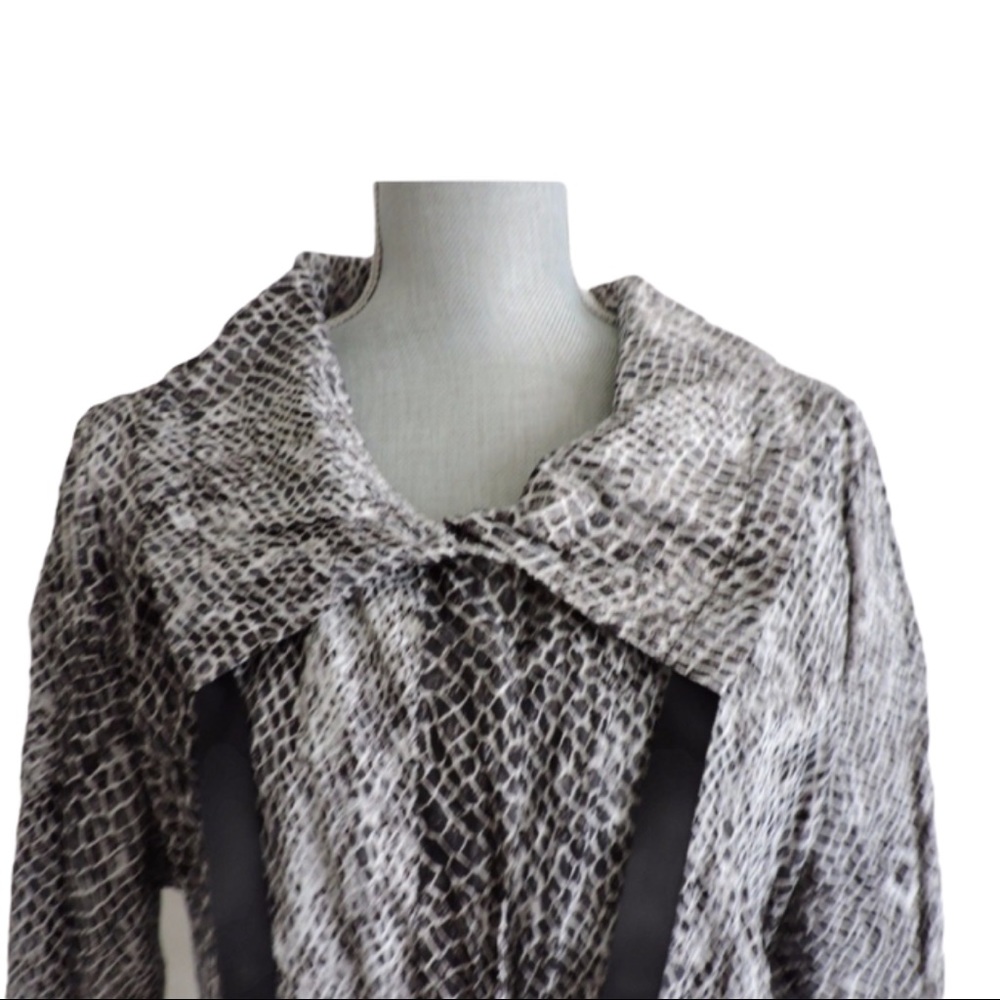 Chico’s Black and White Jacket XL (16)